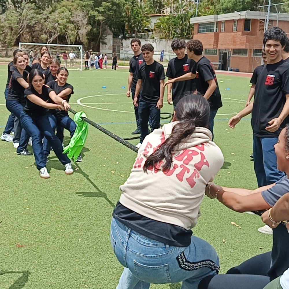 El Peñón dio la bienvenida al año escolar 2026-2027 Promo 58 inician año escolar con juegos y diversión
